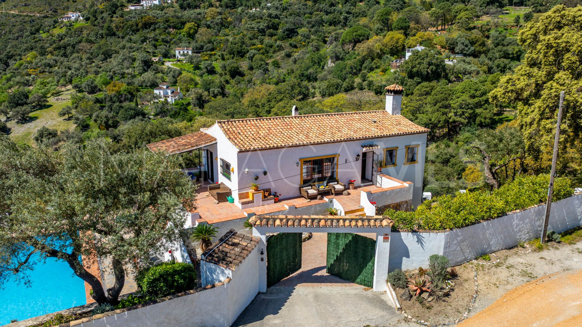 Landhaus for sale in Casares