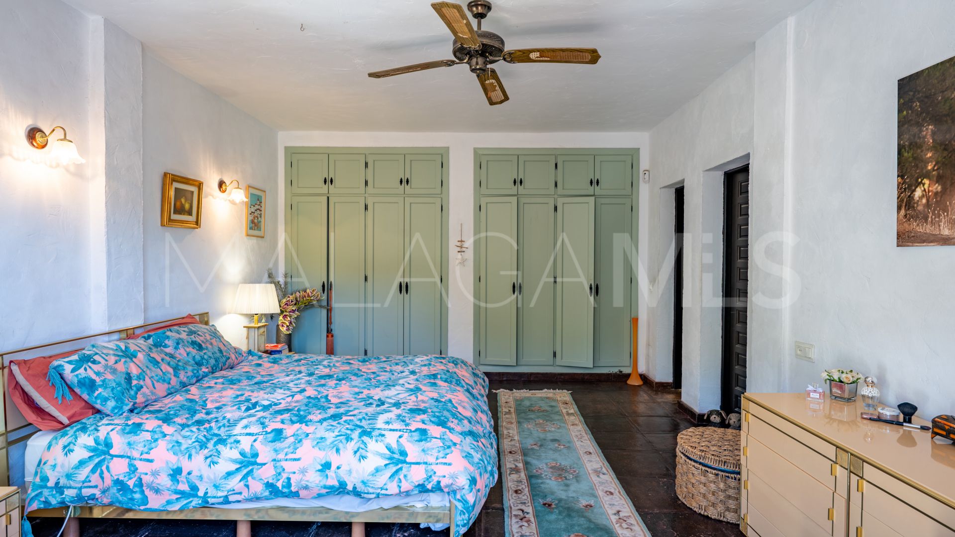 Landhaus for sale in Casares