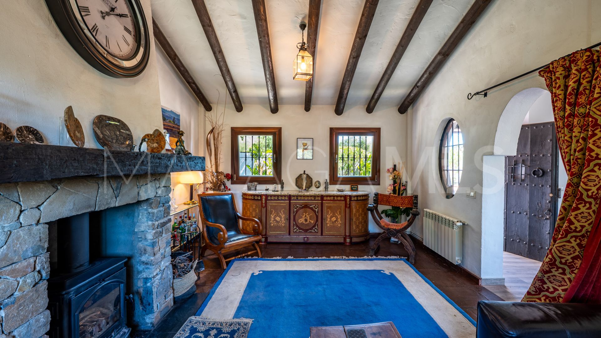 Landhaus for sale in Casares