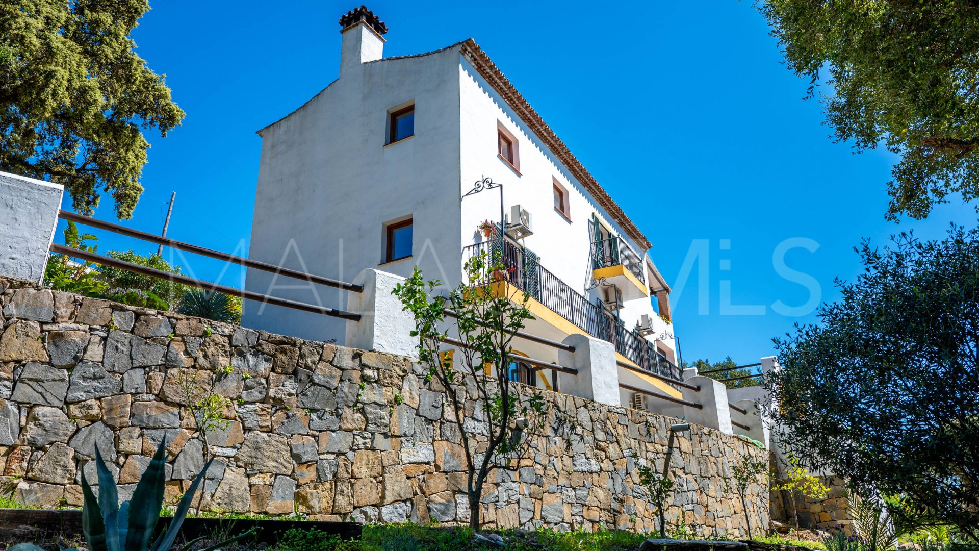Landhaus for sale in Casares