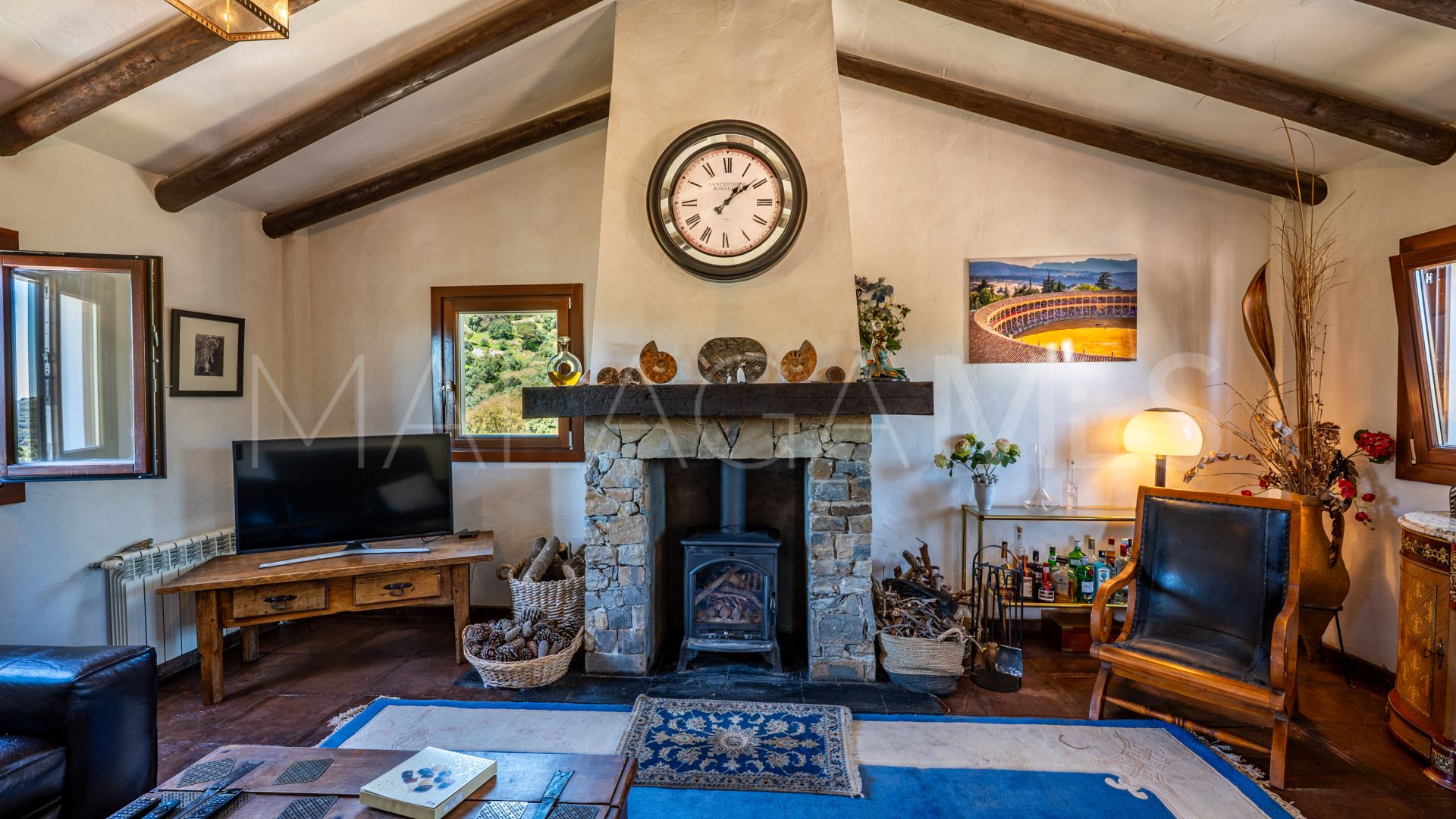 Landhaus for sale in Casares