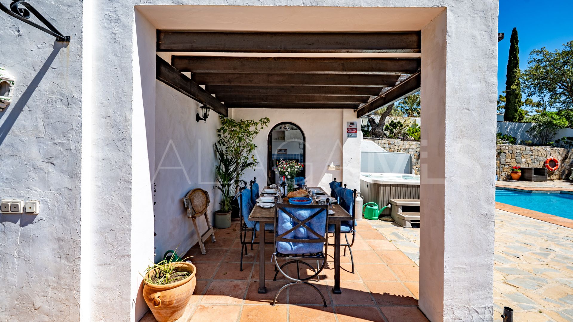 Landhaus for sale in Casares