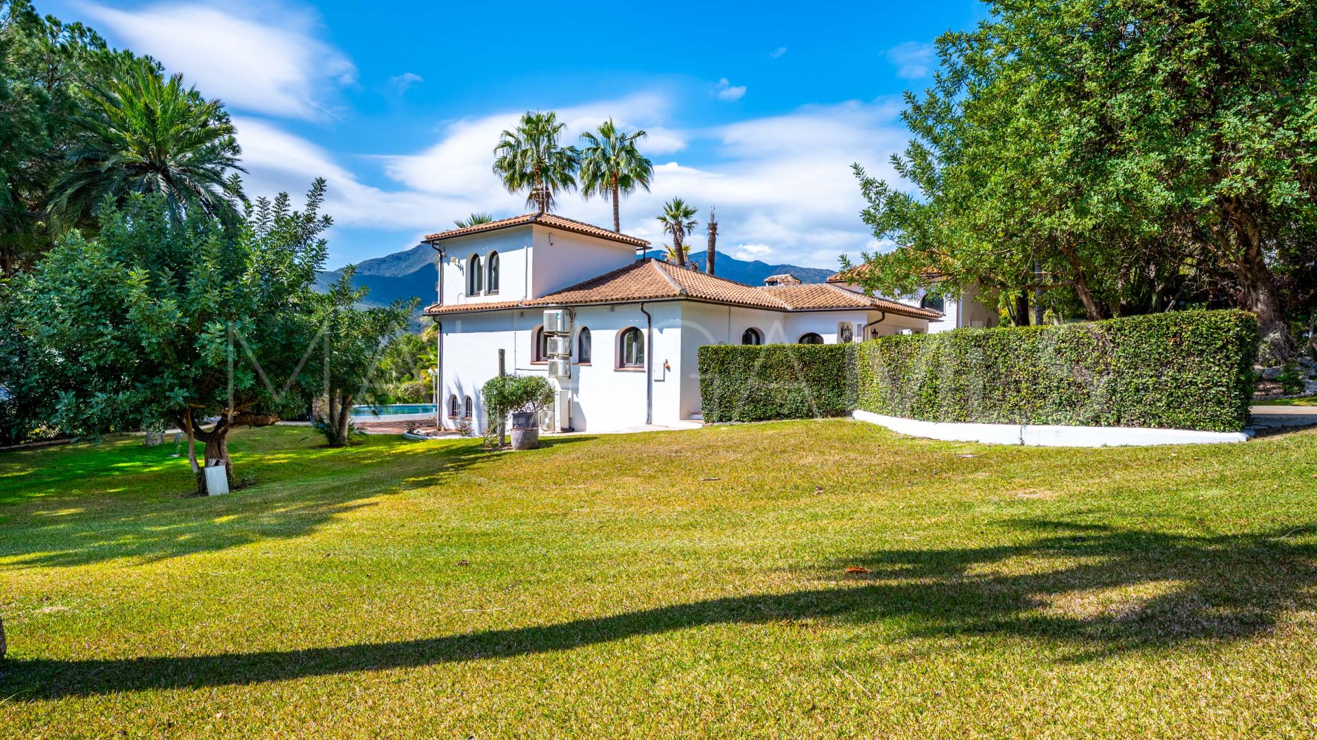 Casa de campo for sale in Alhaurin el Grande