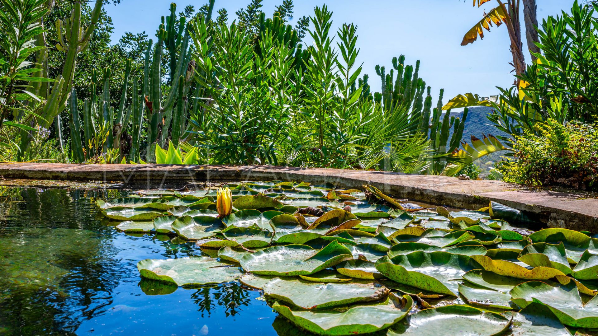 Casa de campo for sale in Alhaurin el Grande