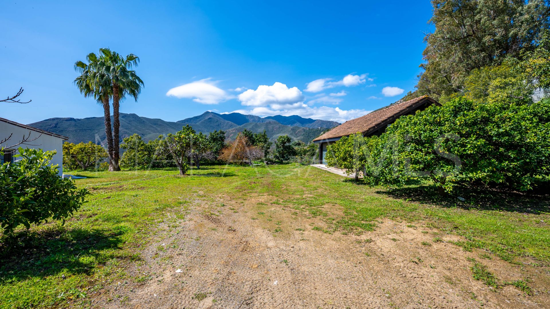 Casa de campo for sale in Alhaurin el Grande