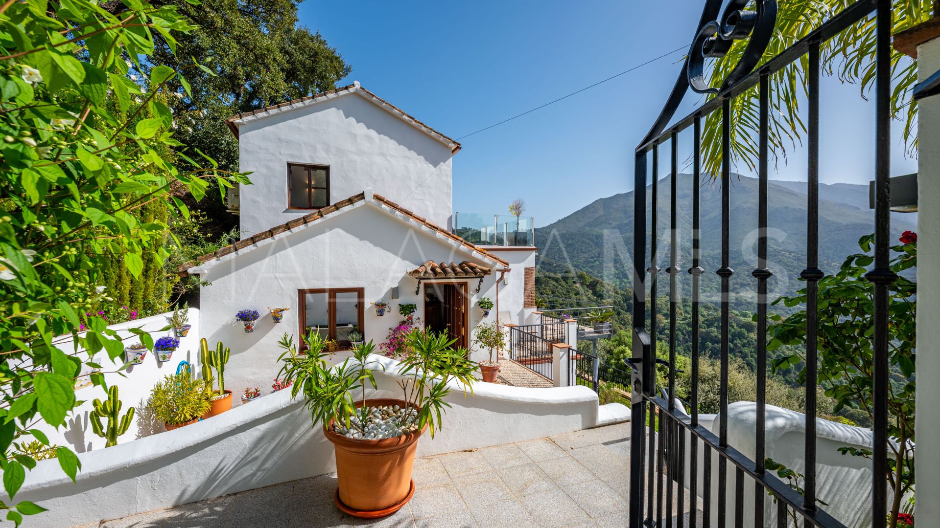 Hus på landet for sale in Casares