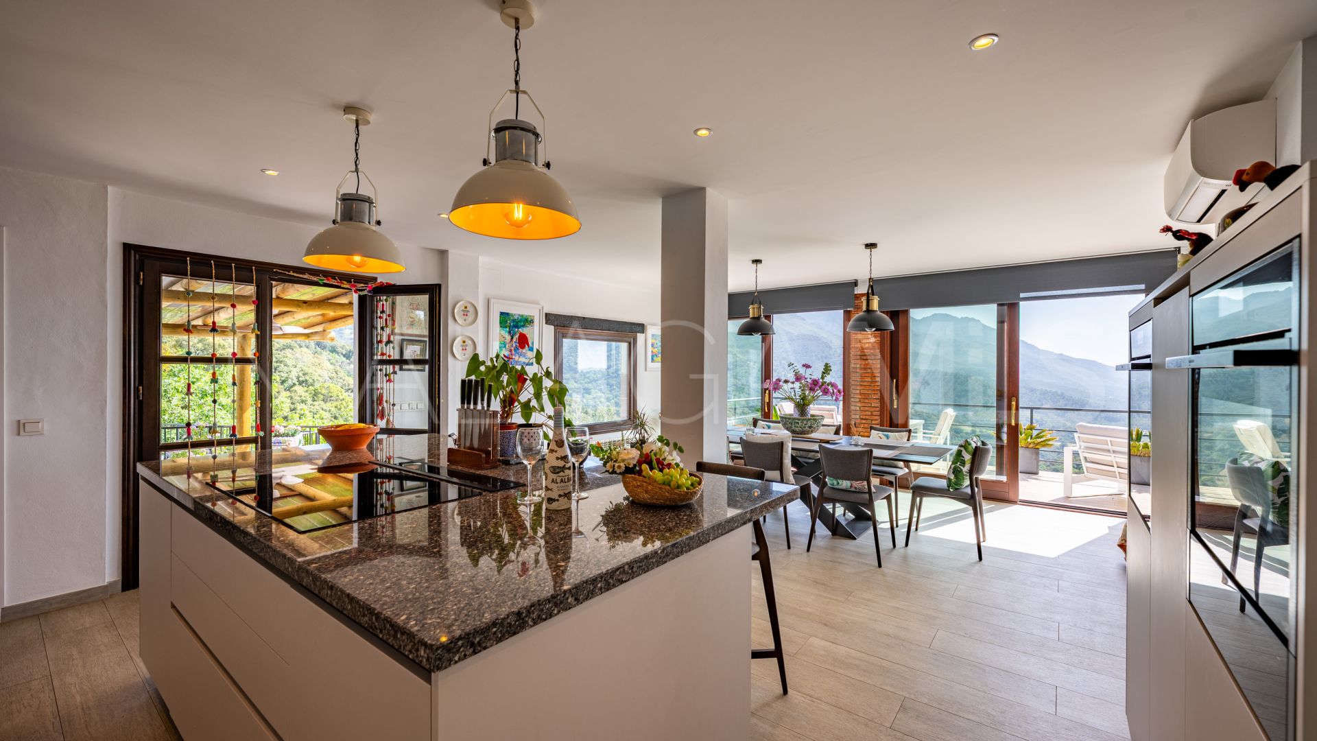 Hus på landet for sale in Casares