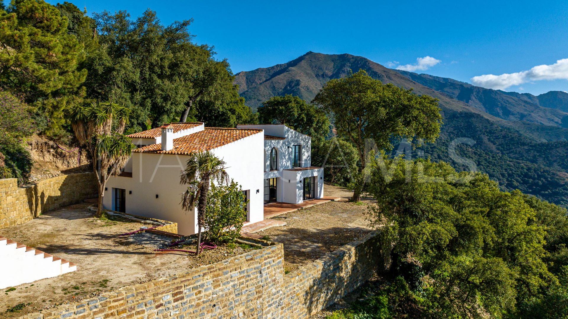 Casa de campo for sale in Casares