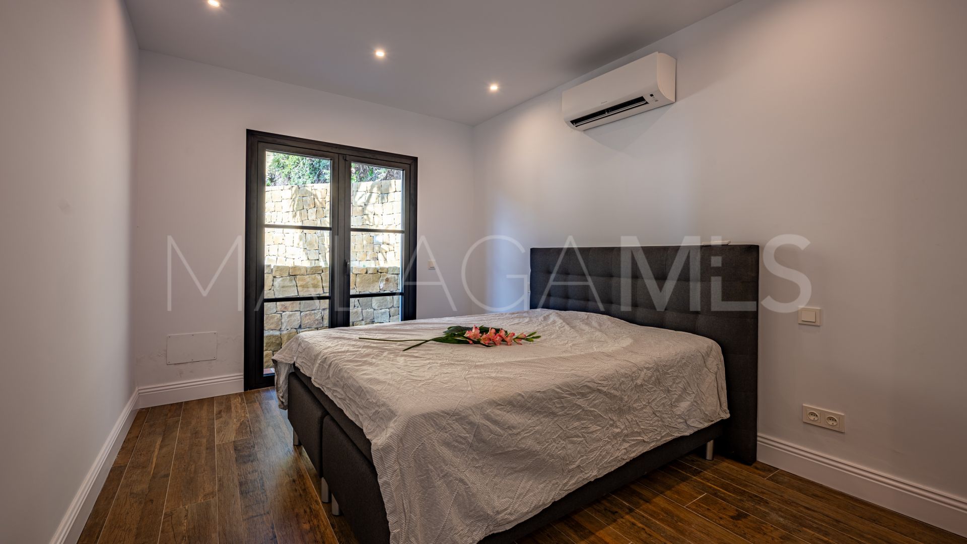 Casa de campo for sale in Casares