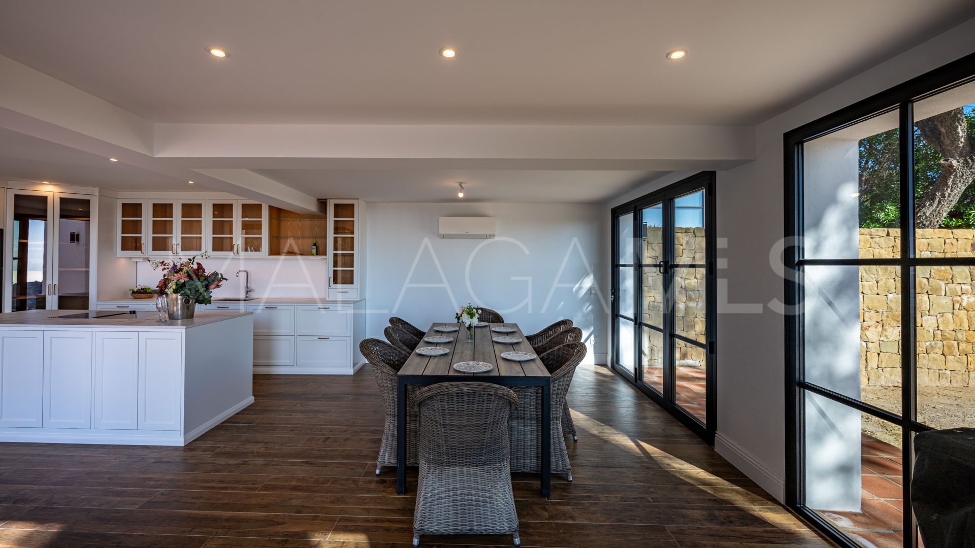 Casa de campo for sale in Casares