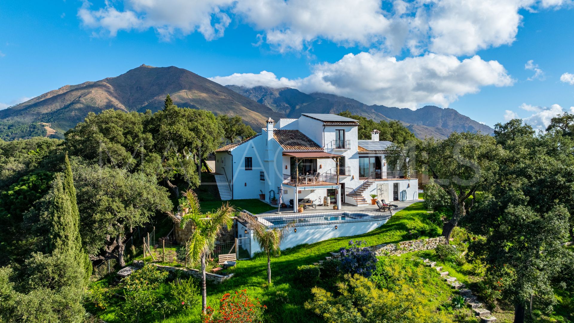 Maison de campagne for sale in Casares Montaña