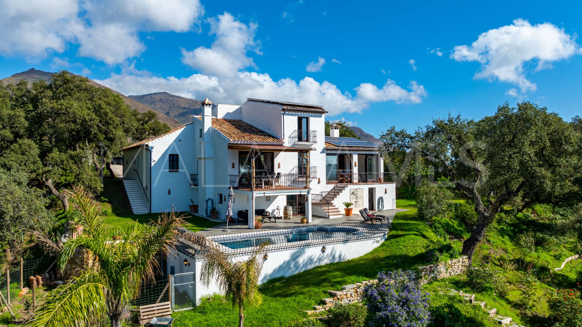 Maison de campagne for sale in Casares Montaña