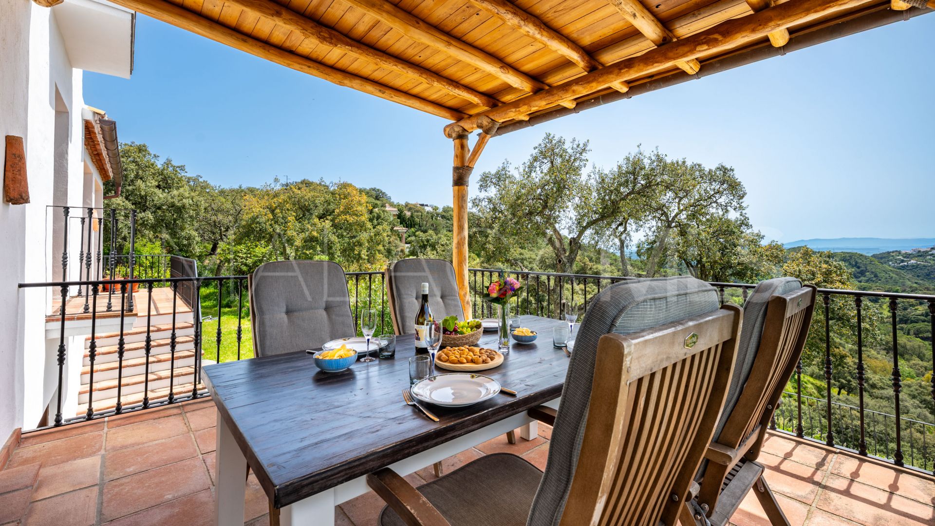 Country house with 4 bedrooms for sale in Casares Montaña
