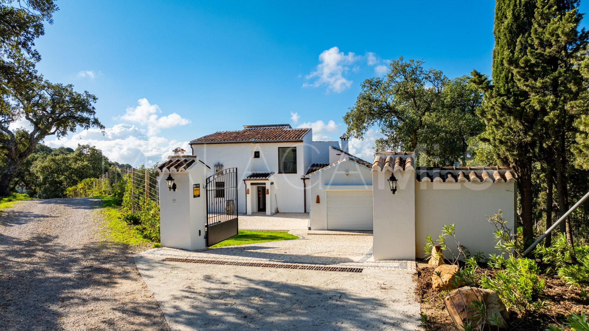 Maison de campagne for sale in Casares Montaña