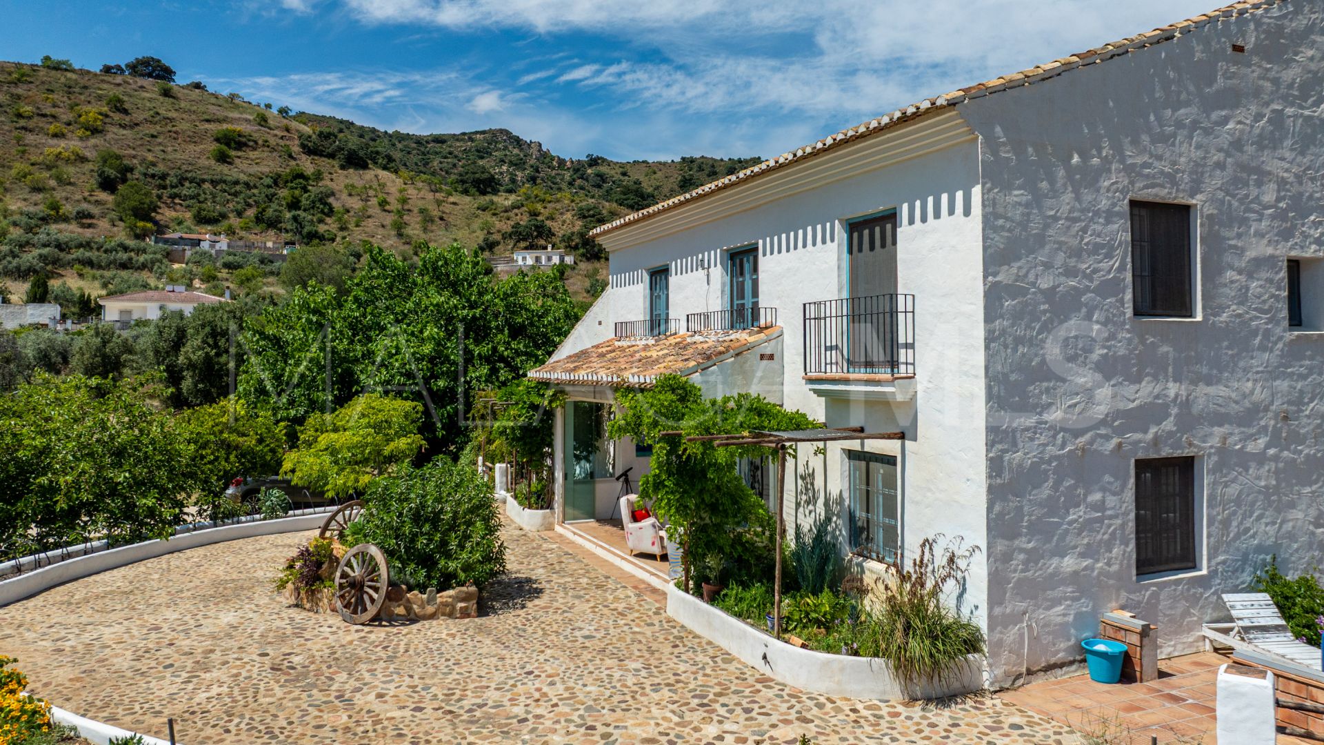 Finca for sale in Almogia with 7 bedrooms
