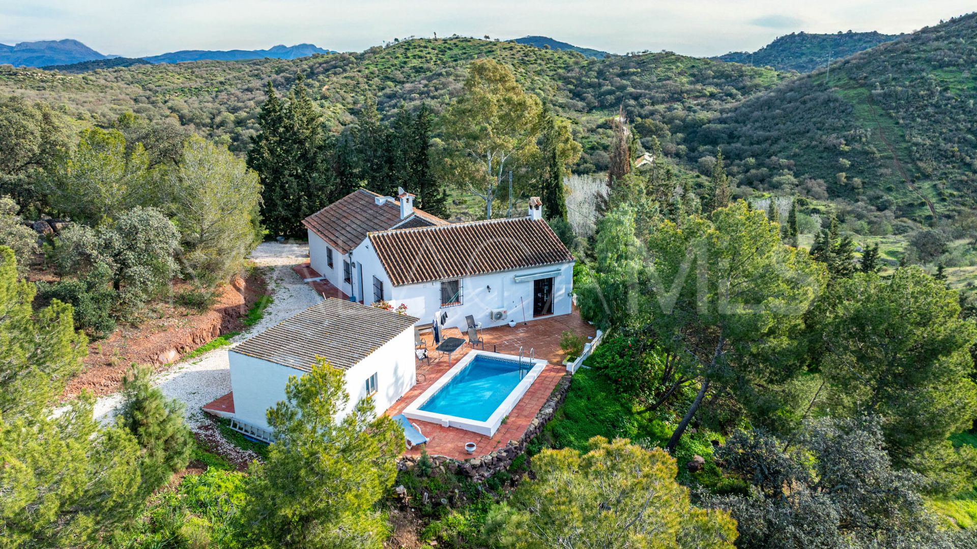 Cortijo for sale in Malaga with 13 bedrooms