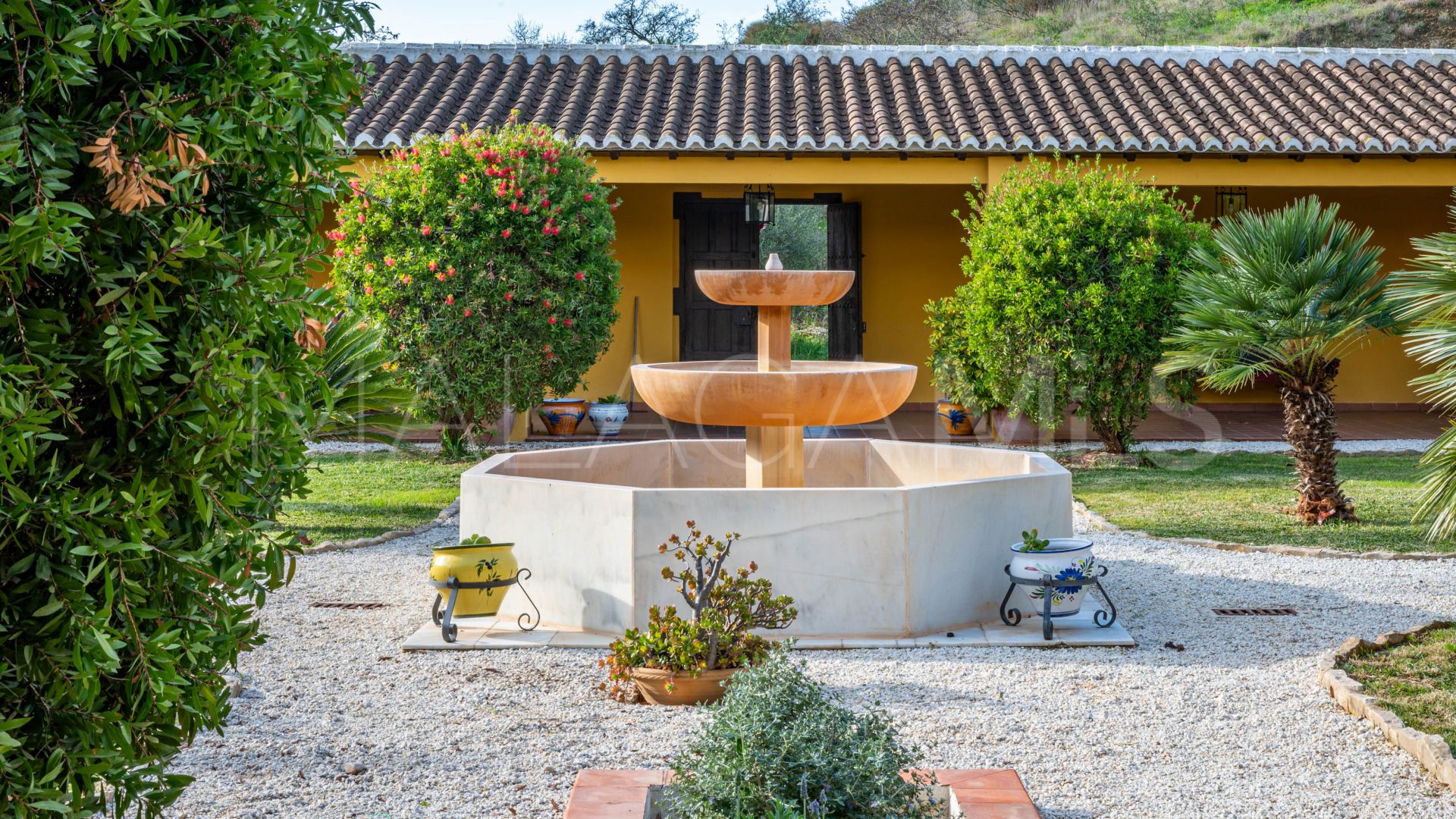 Cortijo for sale in Malaga with 13 bedrooms
