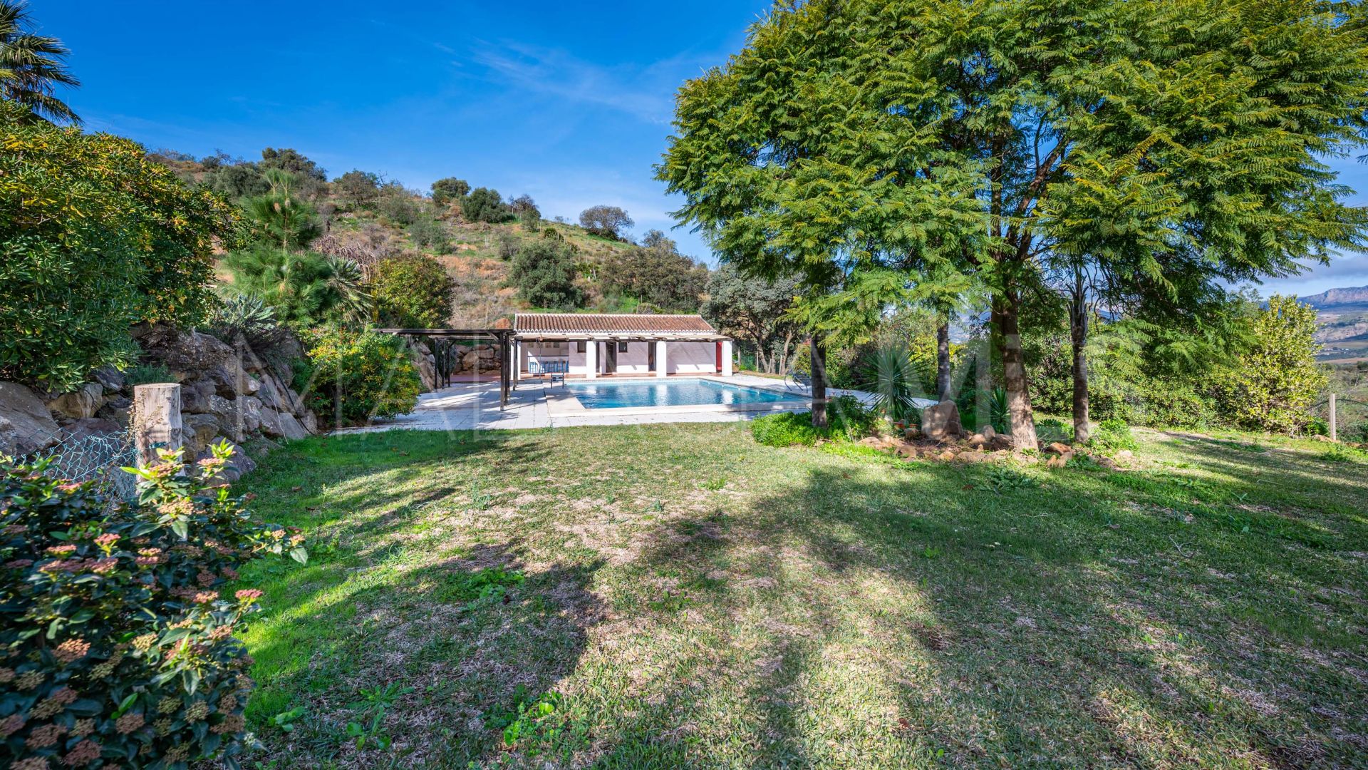 Cortijo for sale in Malaga with 13 bedrooms