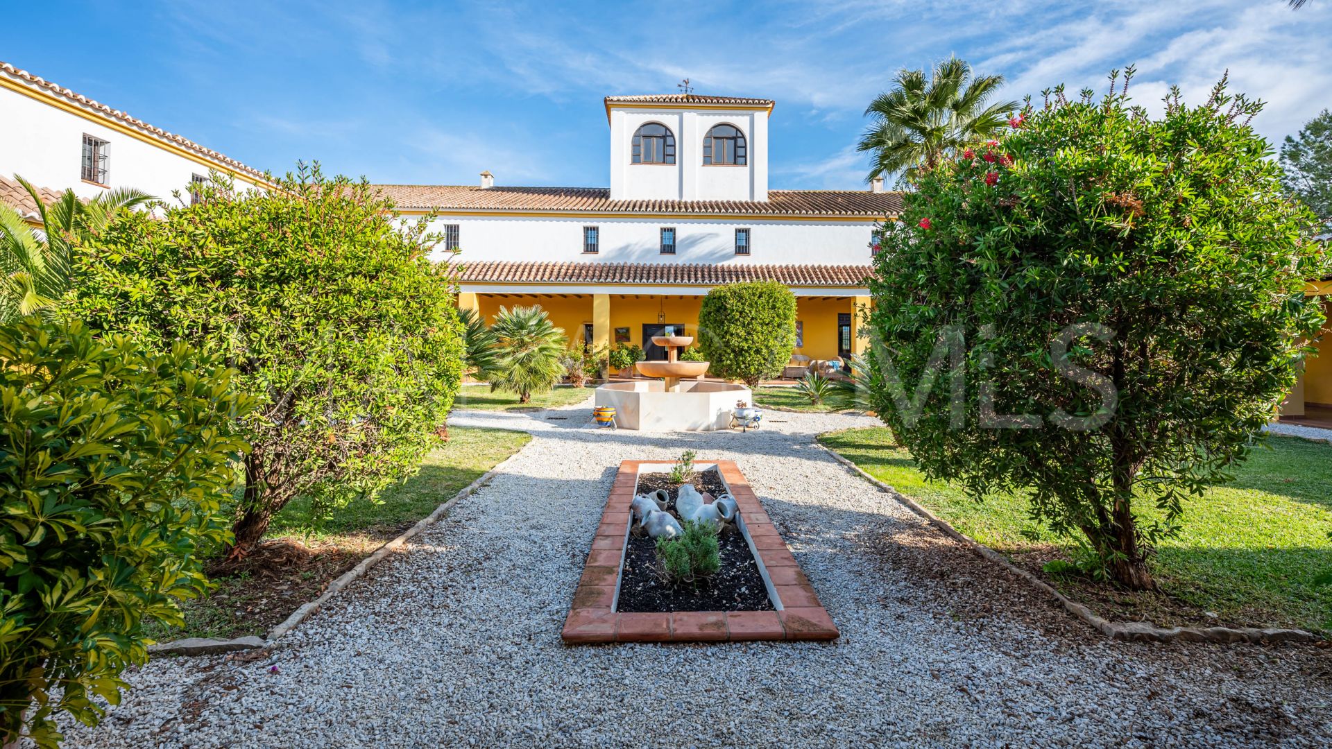 Cortijo for sale in Malaga with 13 bedrooms