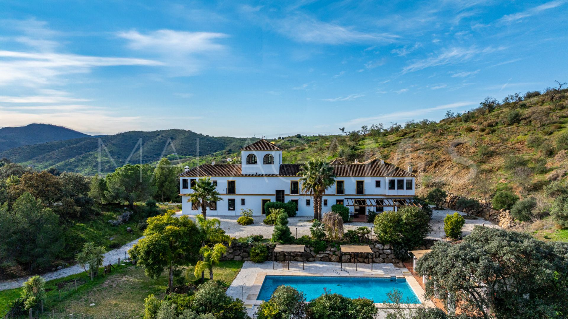 Cortijo for sale in Malaga with 13 bedrooms