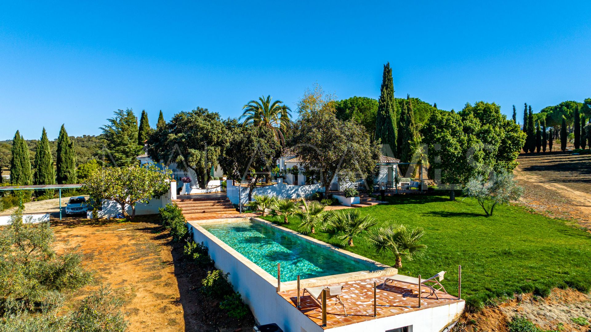 Cortijo for sale in Ronda with 8 bedrooms
