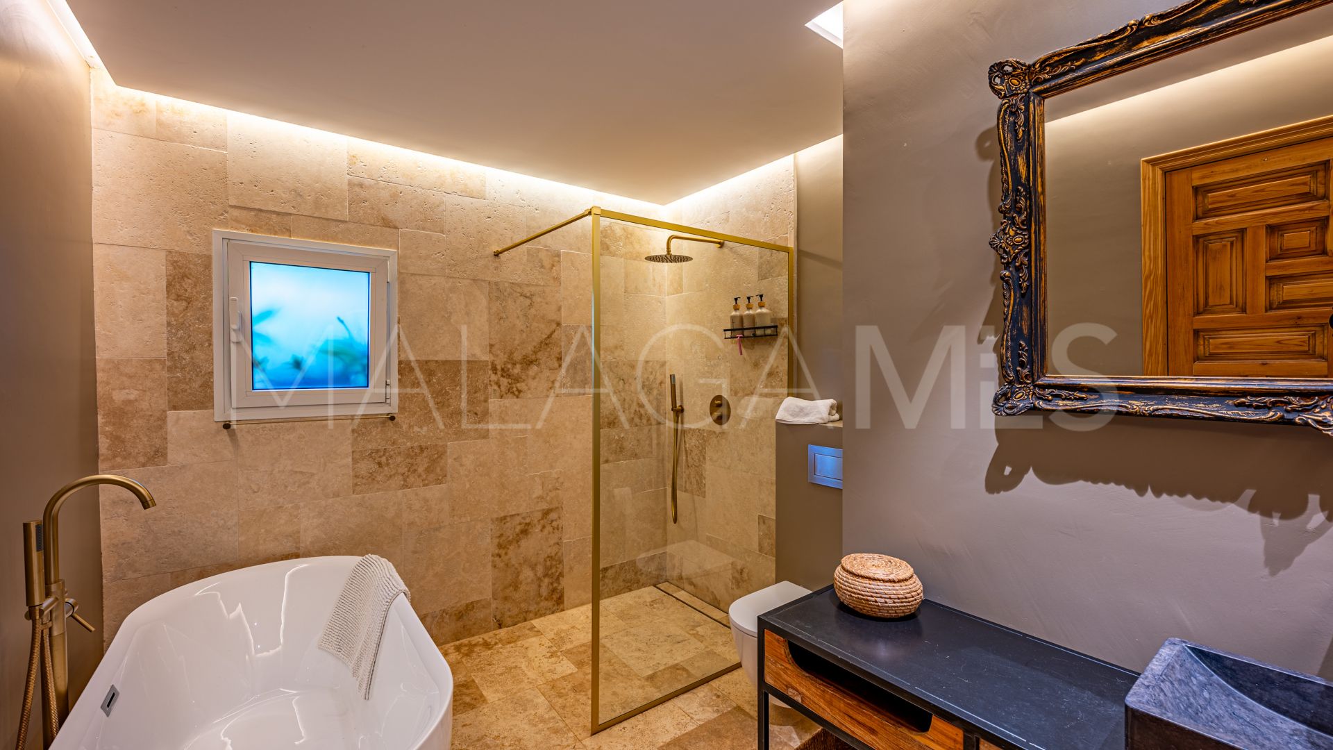 Cortijo for sale in Ronda with 8 bedrooms