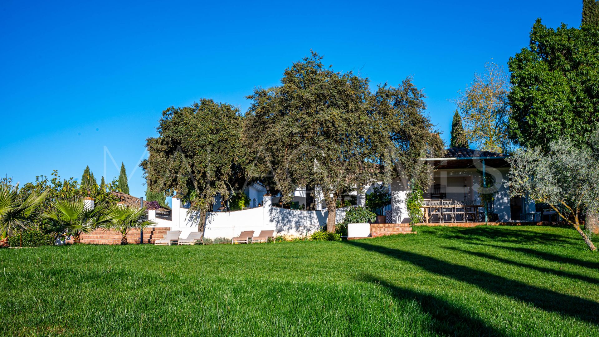 Cortijo for sale in Ronda with 8 bedrooms