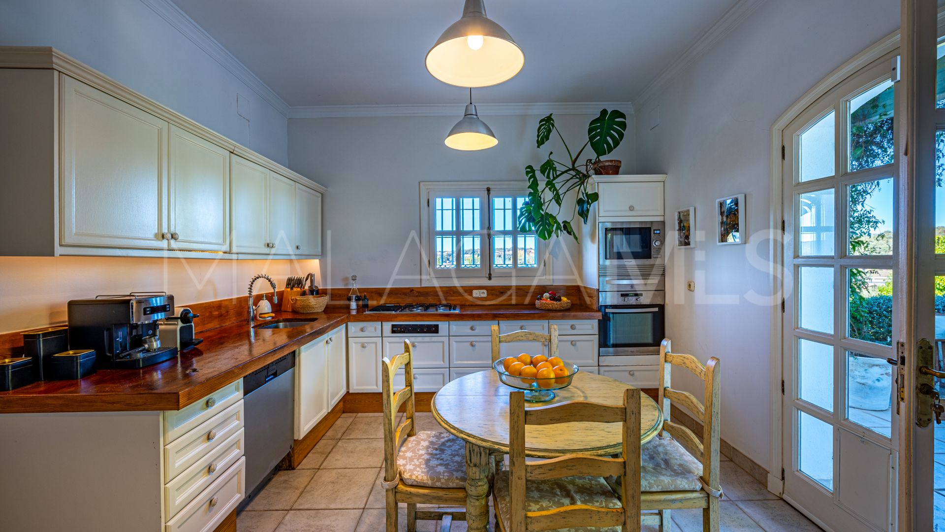 Cortijo for sale in Ronda with 8 bedrooms