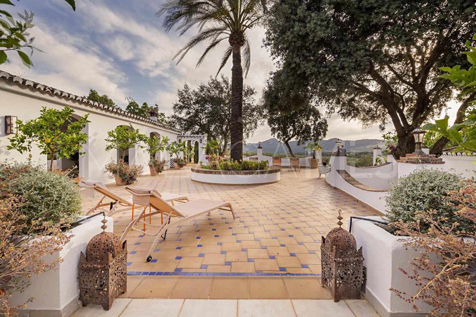 Cortijo for sale in Ronda with 8 bedrooms