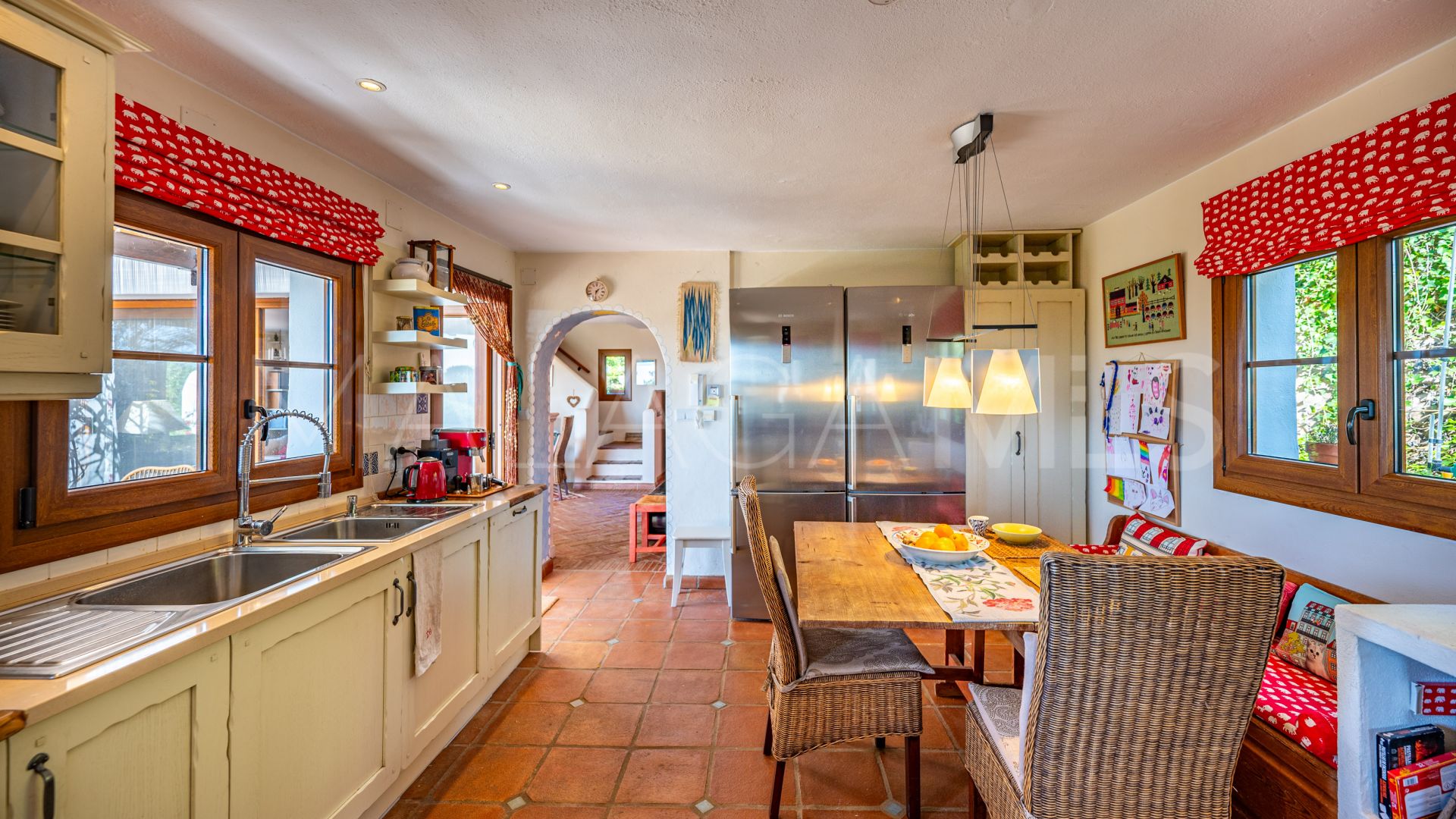 For sale Casares 4 bedrooms country house