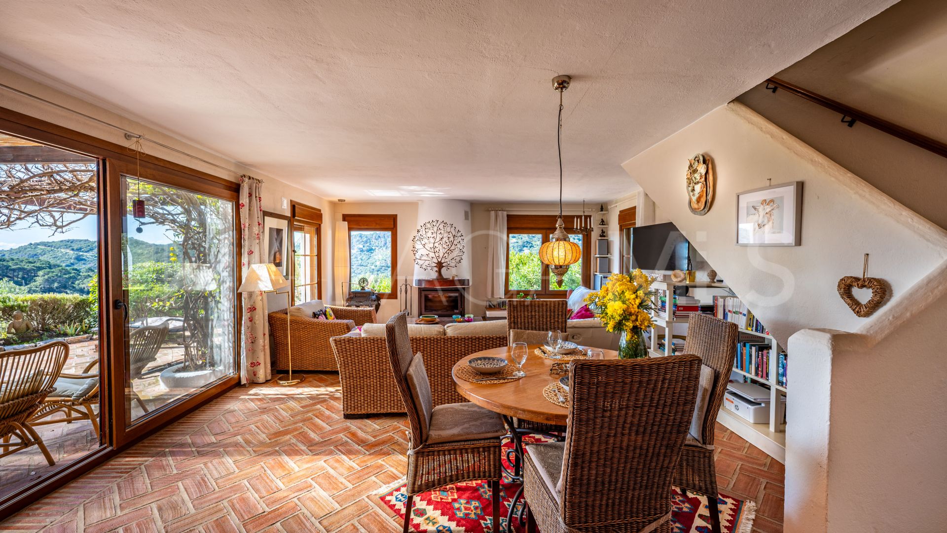 For sale Casares 4 bedrooms country house