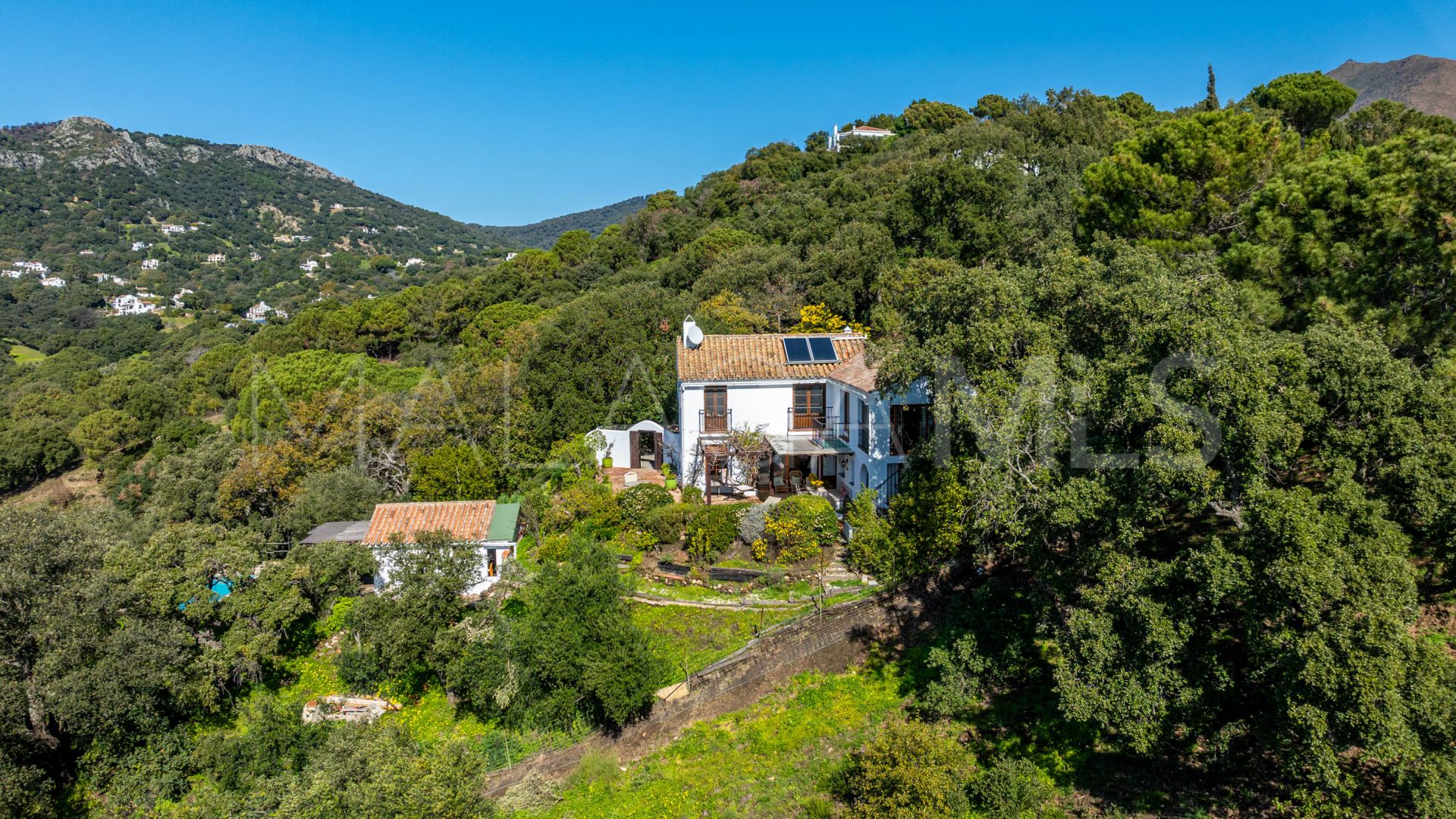 For sale Casares 4 bedrooms country house