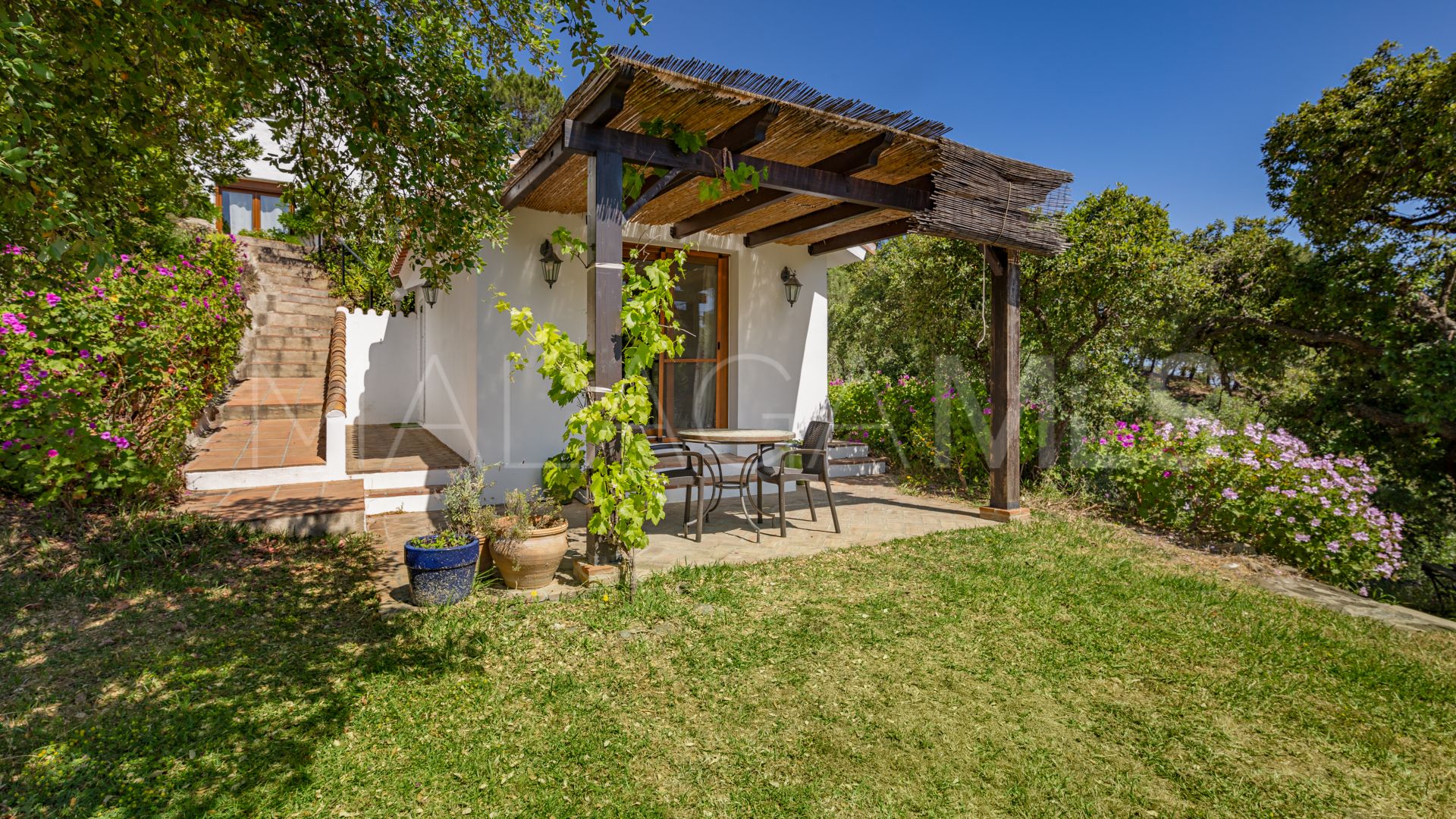 For sale Casares 4 bedrooms country house
