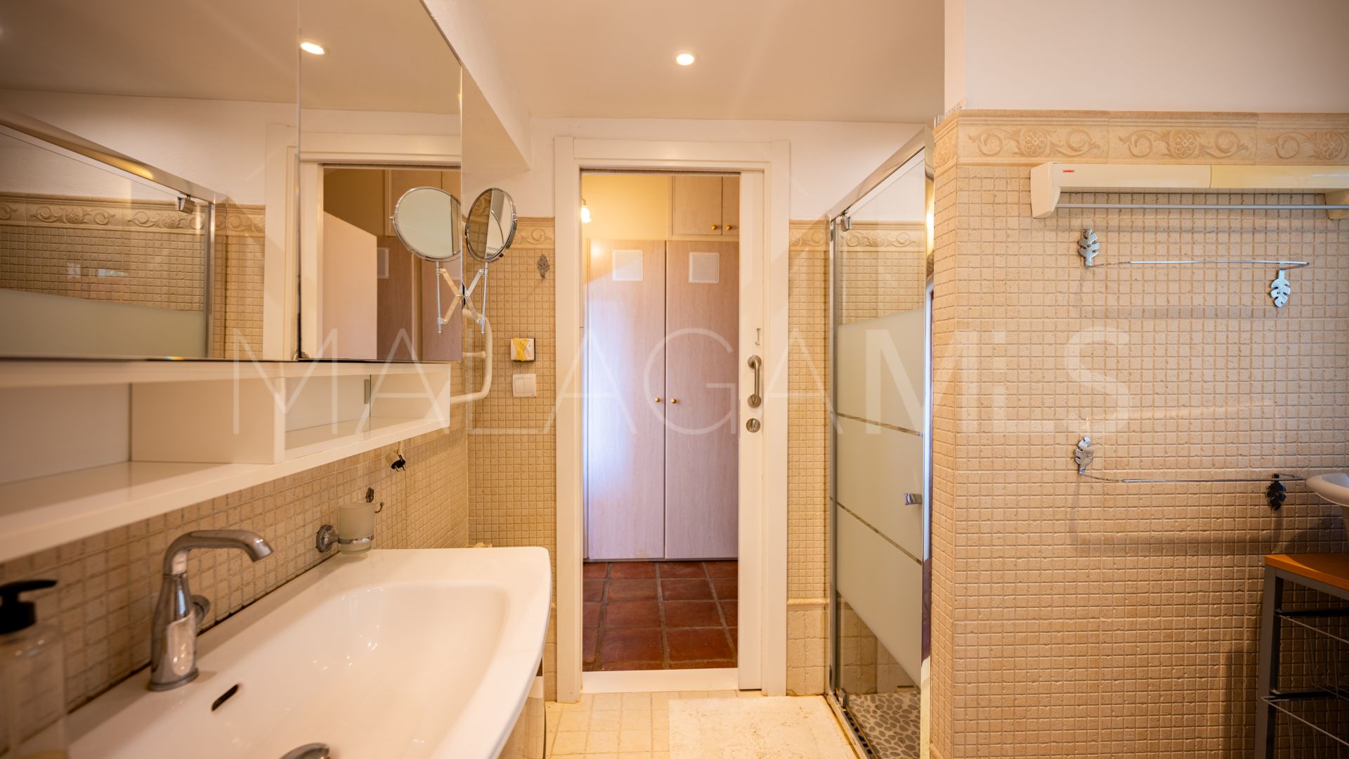 For sale Casares 4 bedrooms country house