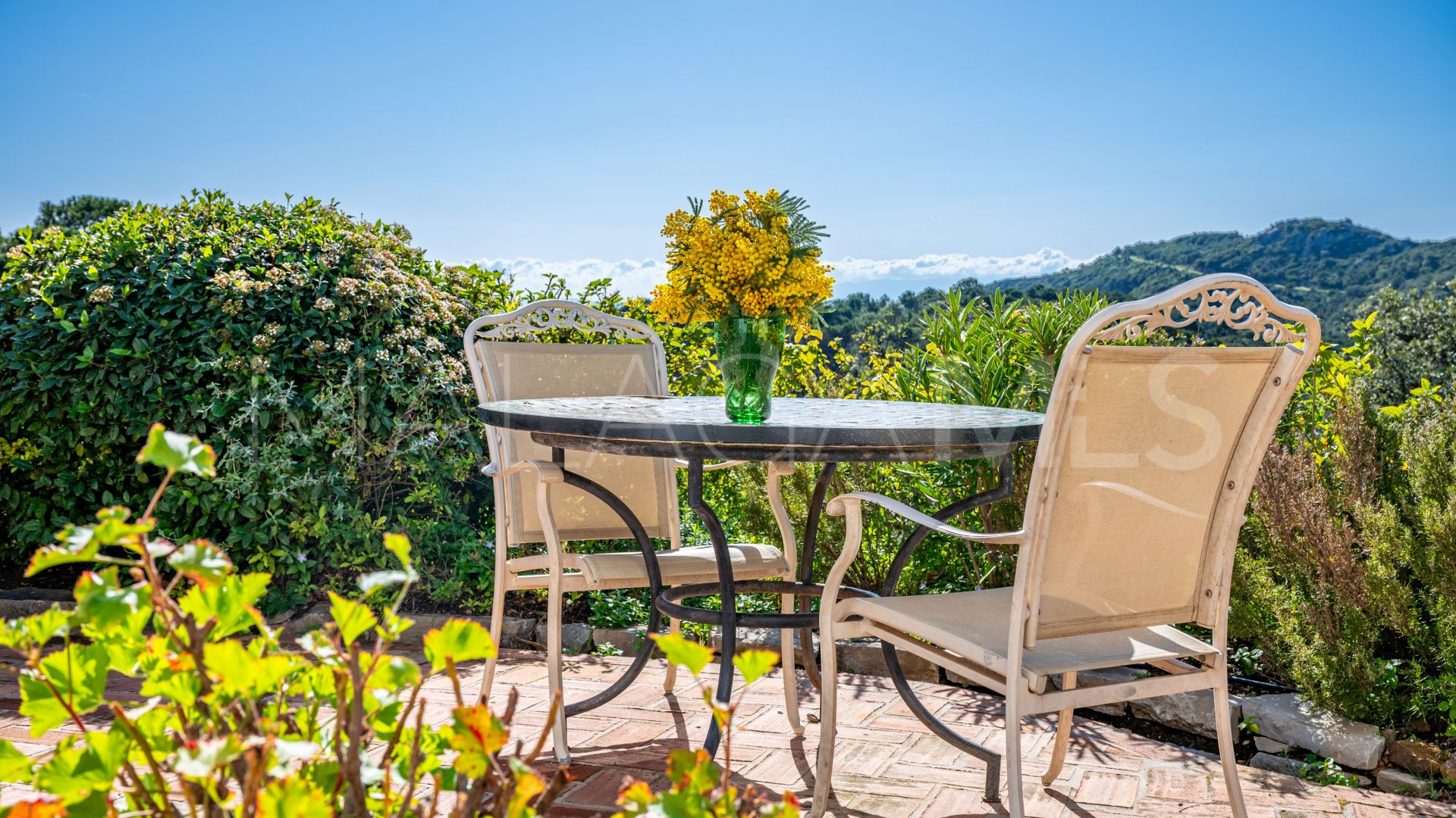 For sale Casares 4 bedrooms country house