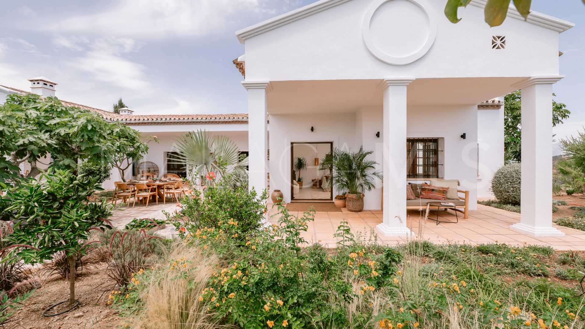 Landhaus for sale in Marbella