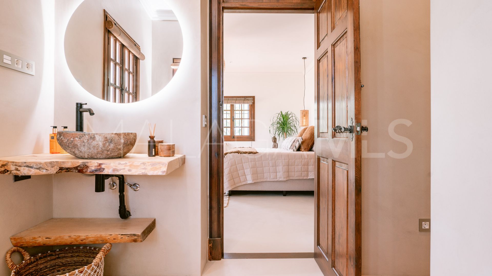 Landhaus for sale in Marbella