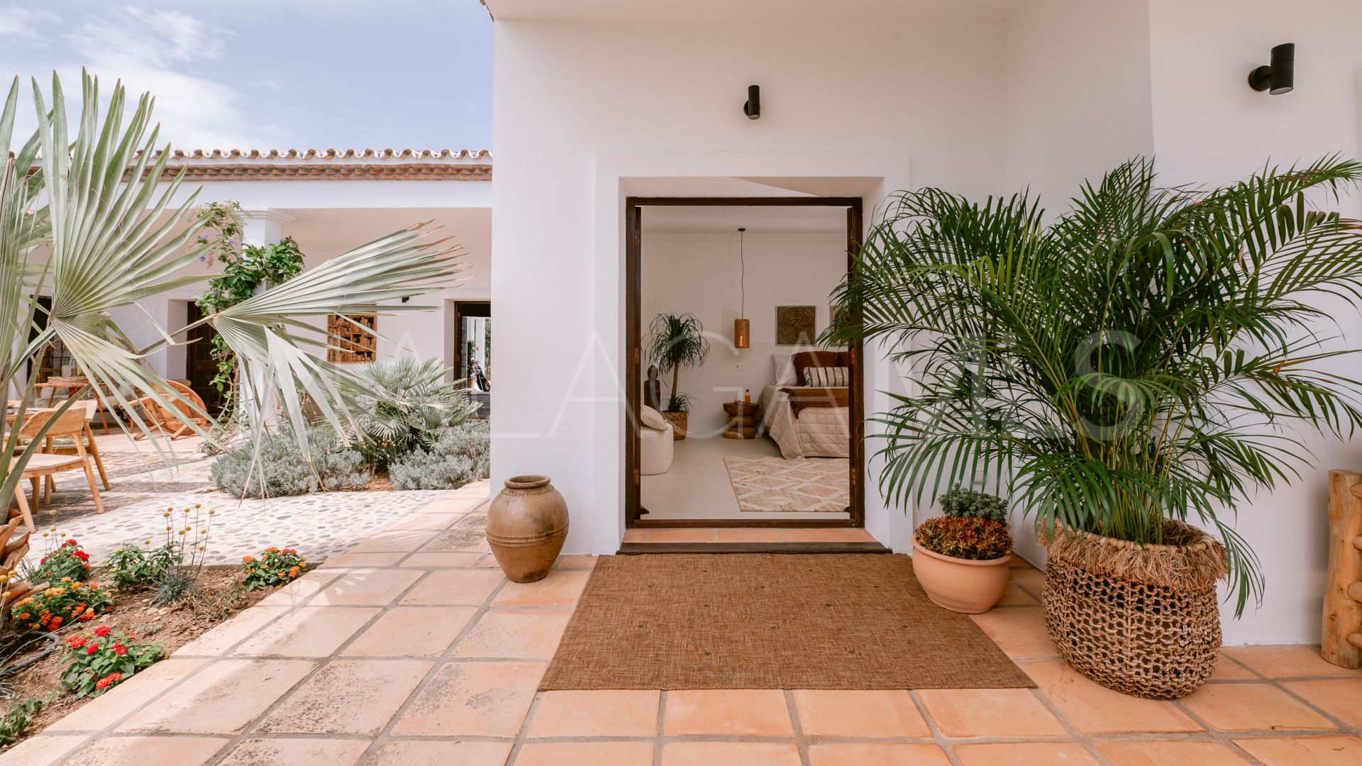 Landhaus for sale in Marbella