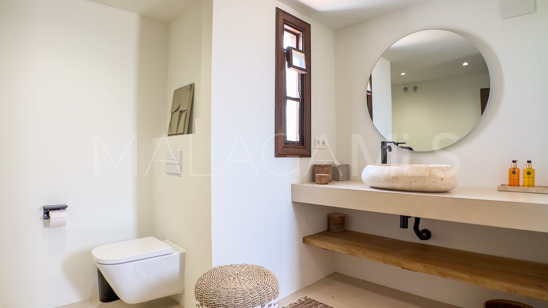 Landhaus for sale in Marbella
