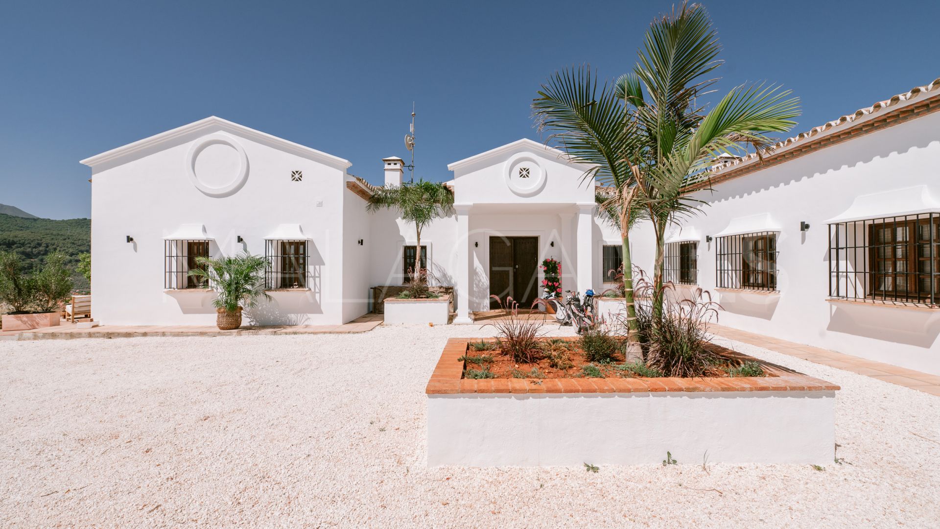 Landhaus for sale in Marbella