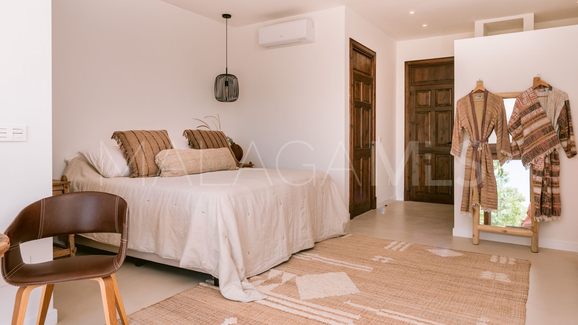 Landhaus for sale in Marbella