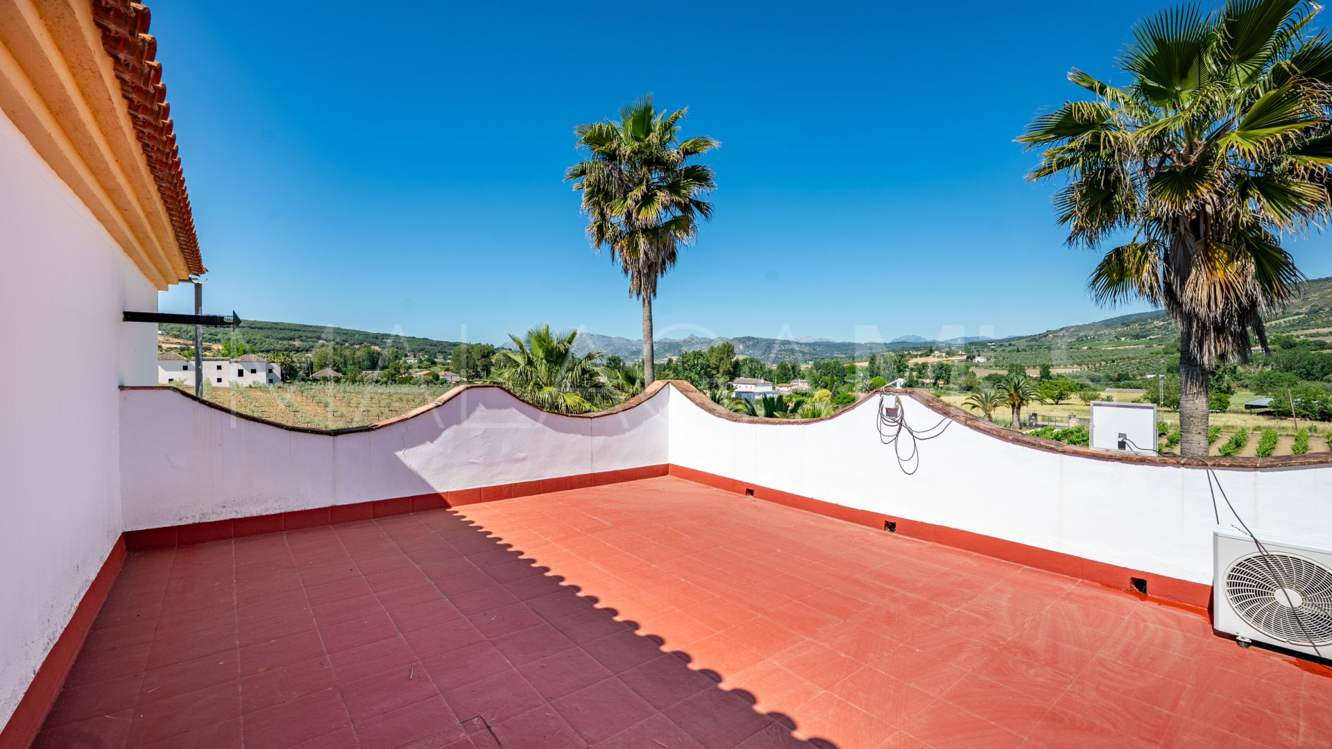Buy country house in Ronda