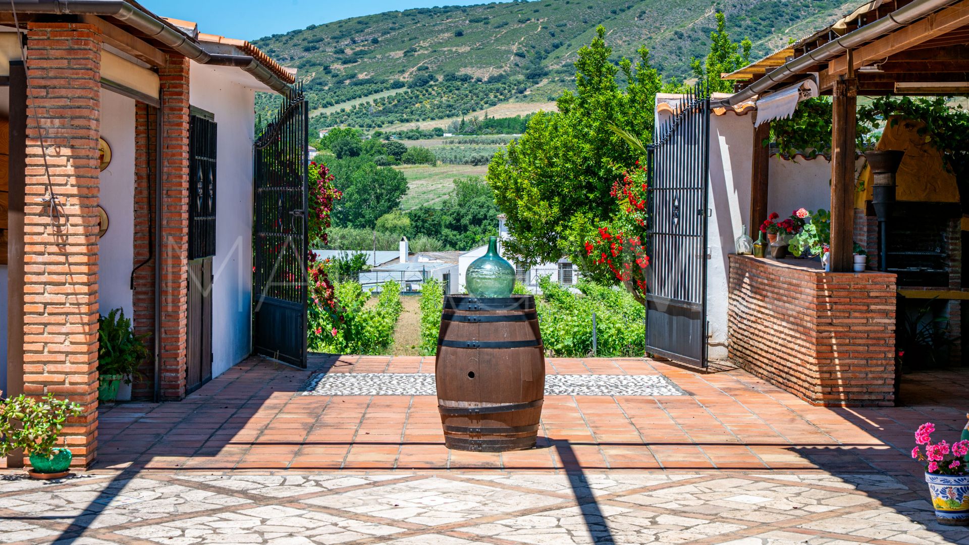 Buy country house in Ronda