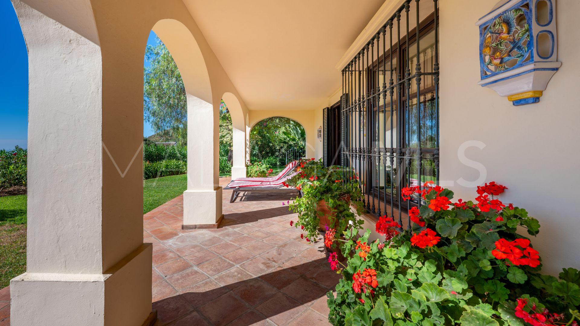 Country house for sale in Casares