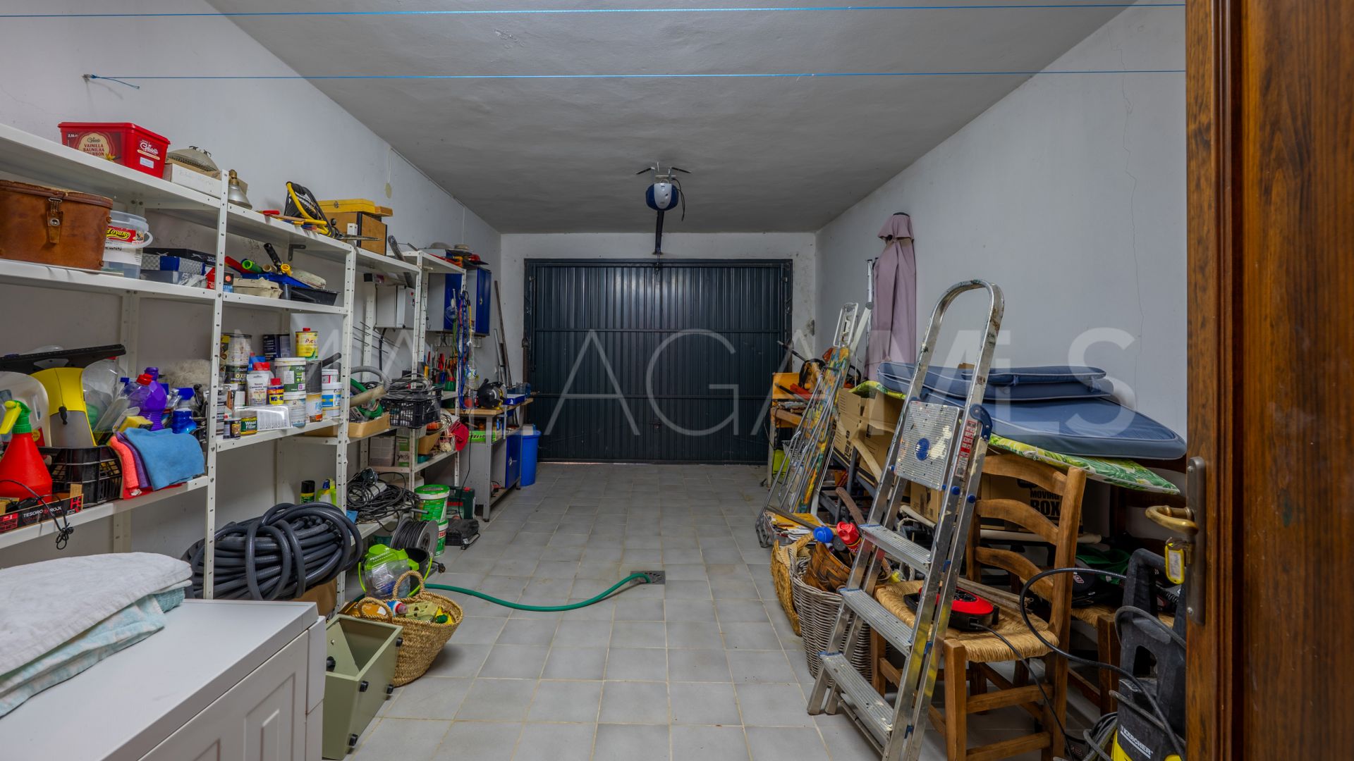 Country house for sale in Casares