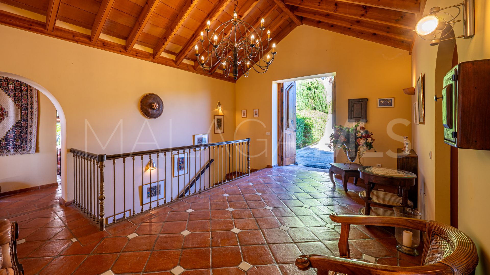 Country house for sale in Casares