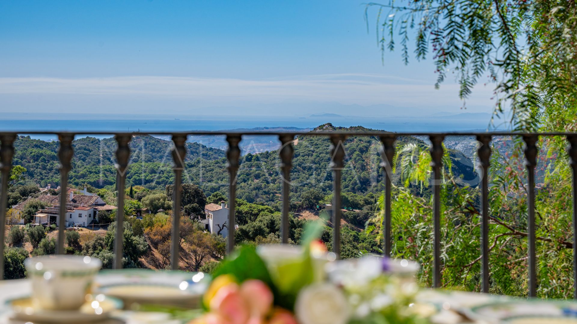 Country house for sale in Casares