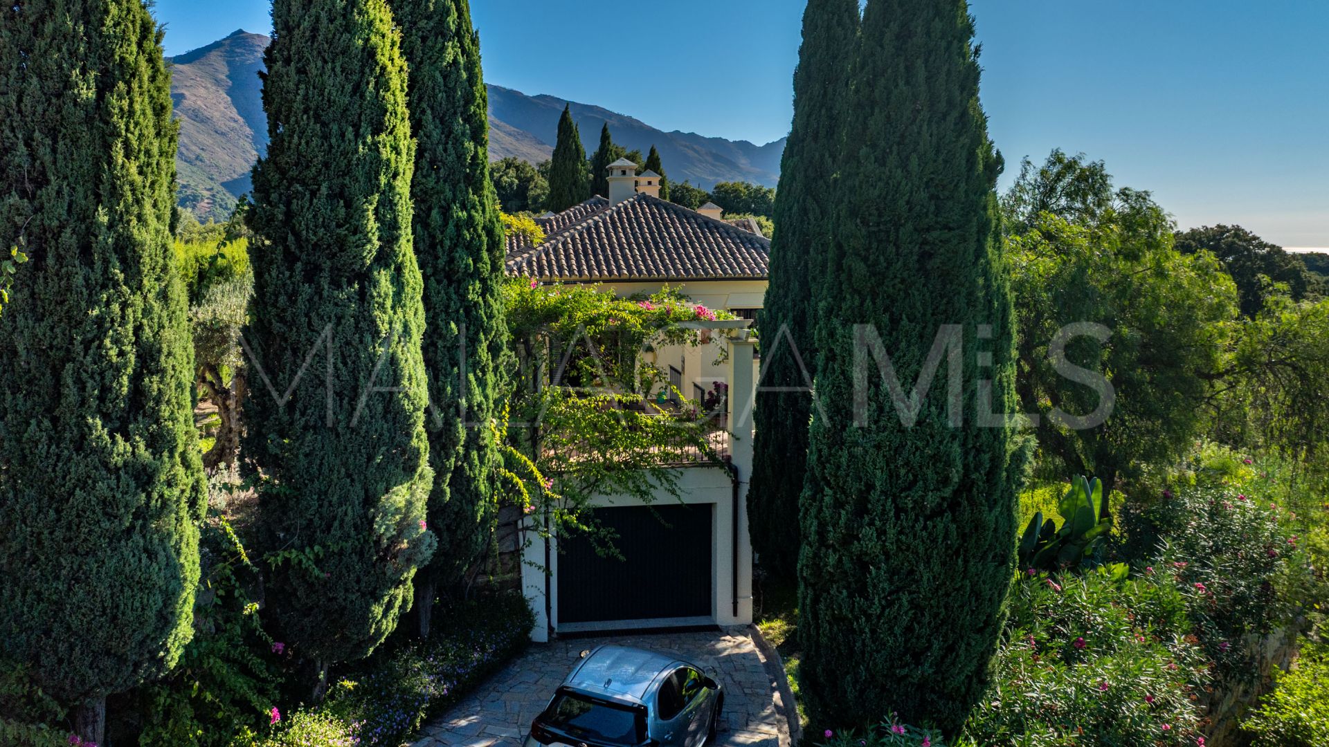Country house for sale in Casares