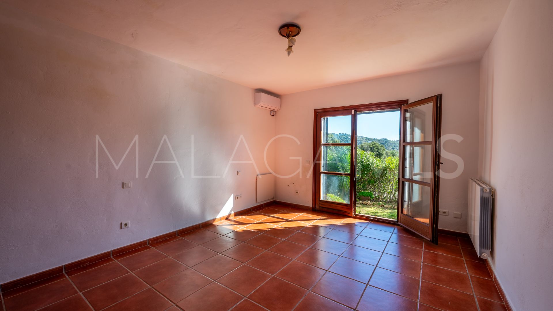 Hus på landet for sale in Casares