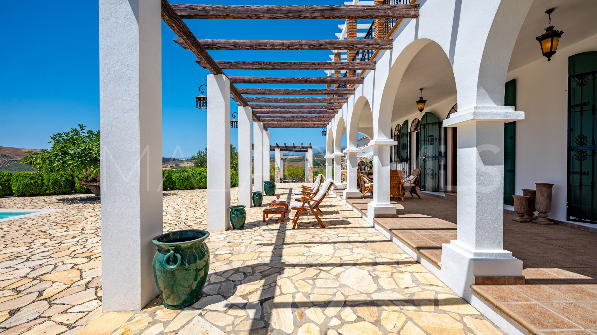 Landhaus for sale in Casarabonela